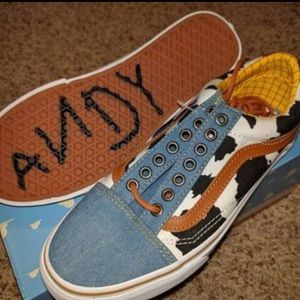 I am looking for these!!! Not for sell